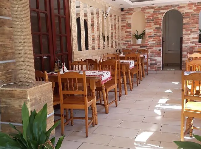 Perla Guest house 2*